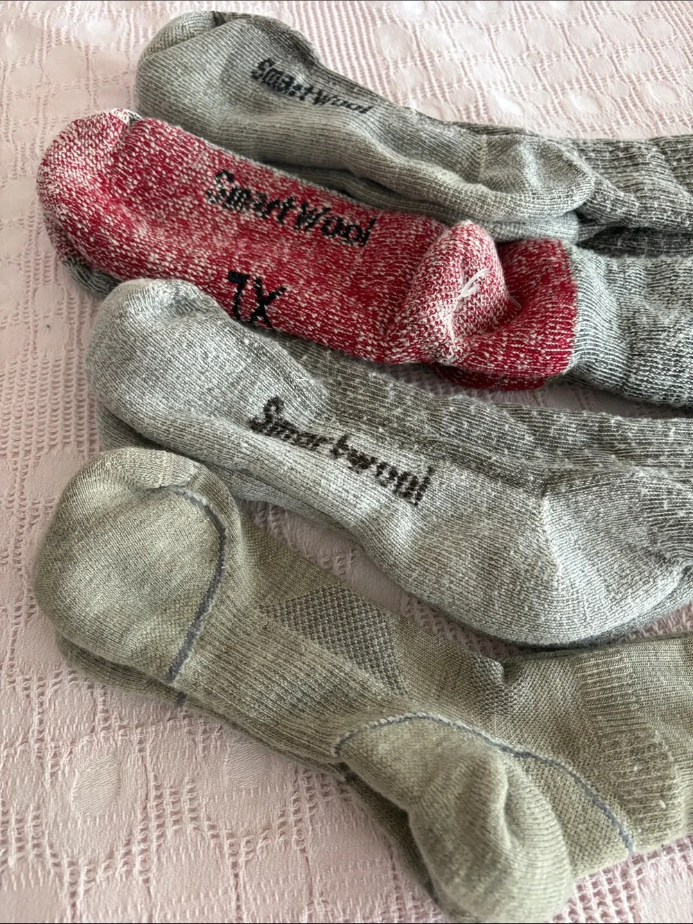 Men’s XL 4 pairs smartwool socks